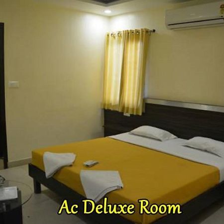 Hotel Green Tree Raipur  Exterior photo